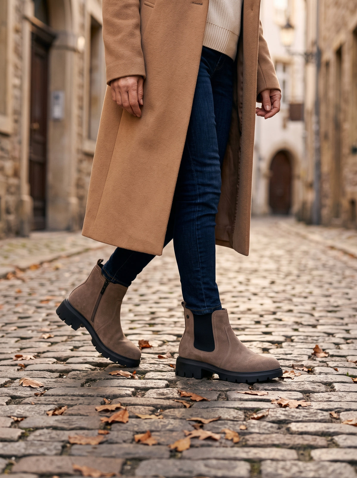 Collete Pepper — Chelsea Boot