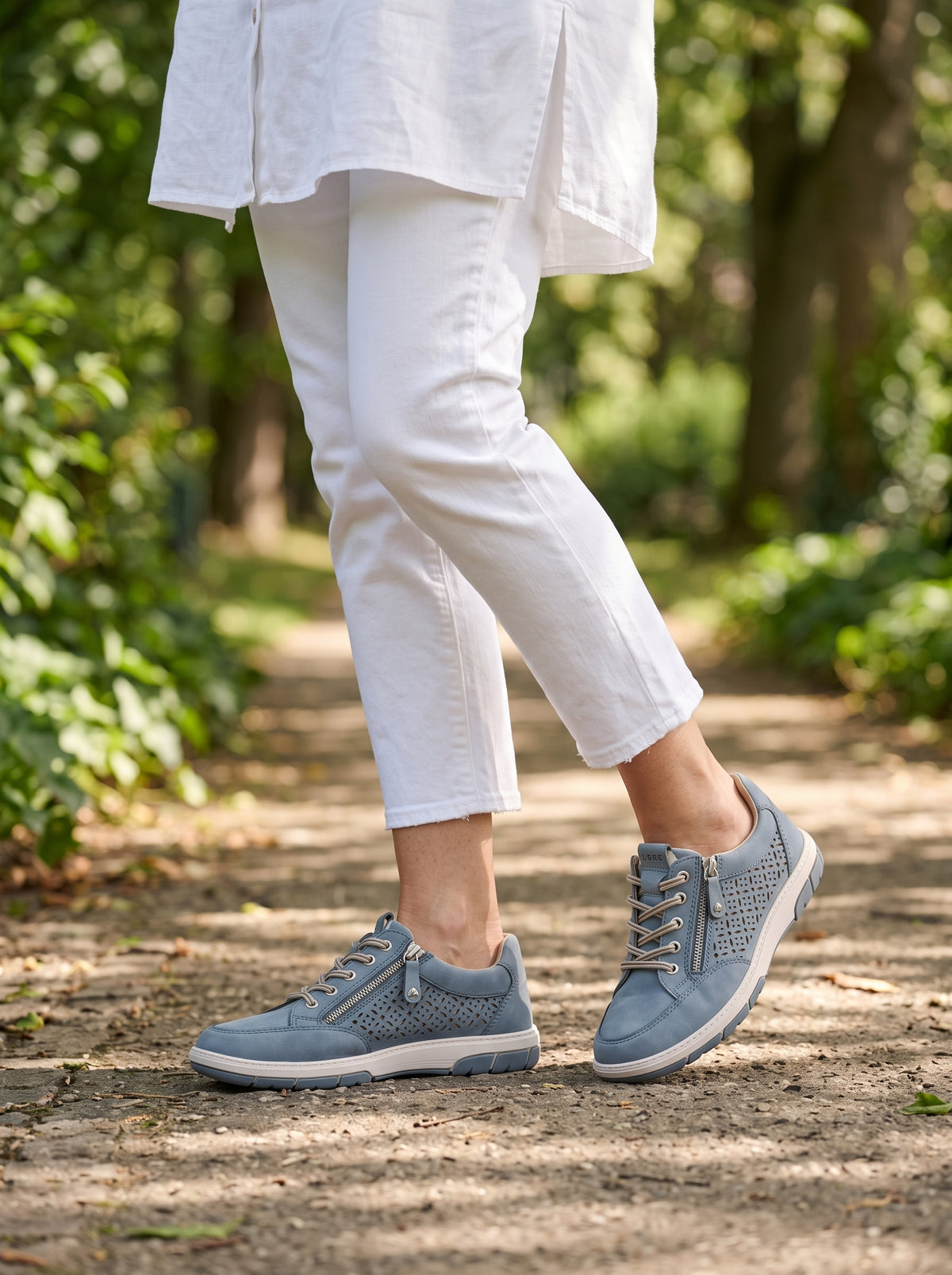Fleur Denim — Lace-up Sneaker