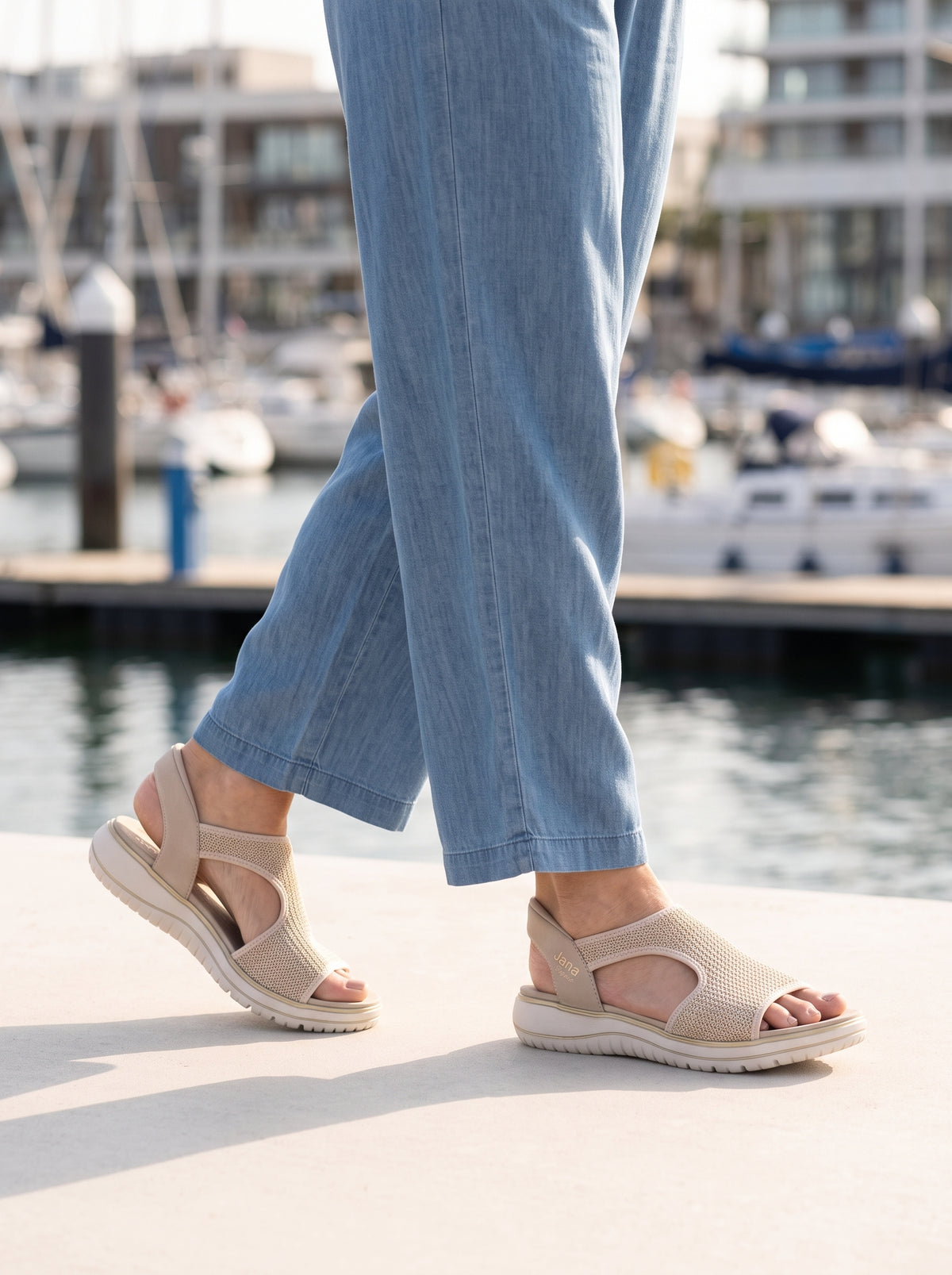 Genevieve Beige/Gold — Sandal