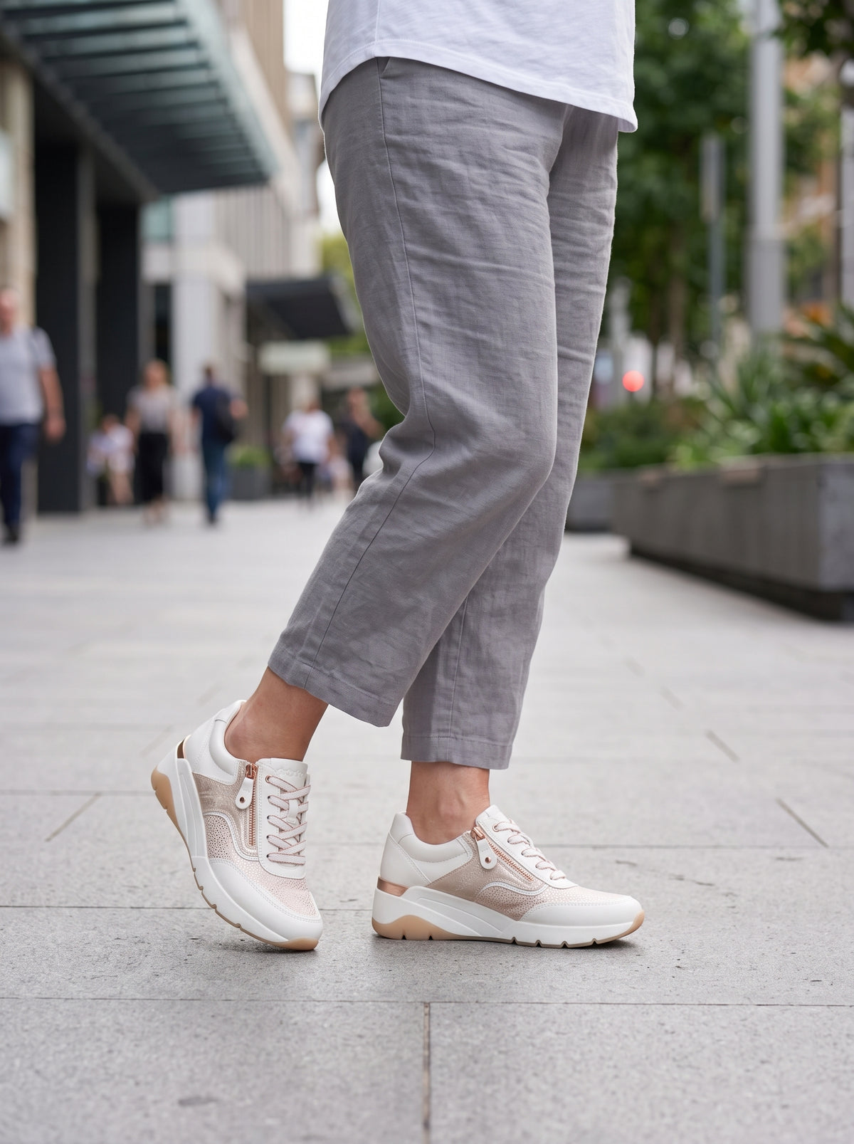 Katya White/Rosegold — Lace-up Sneaker