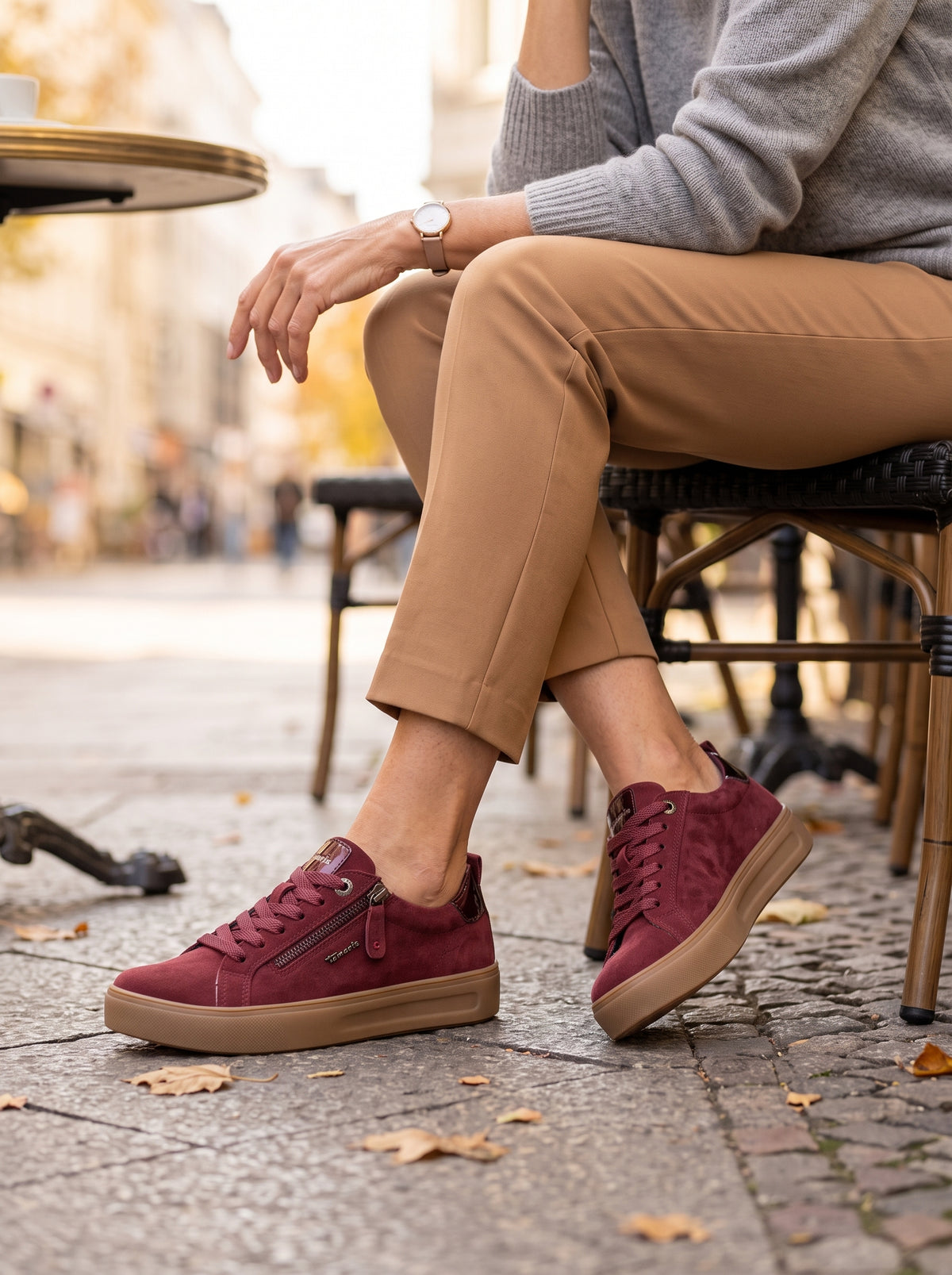 Claudia Merlot — Casual