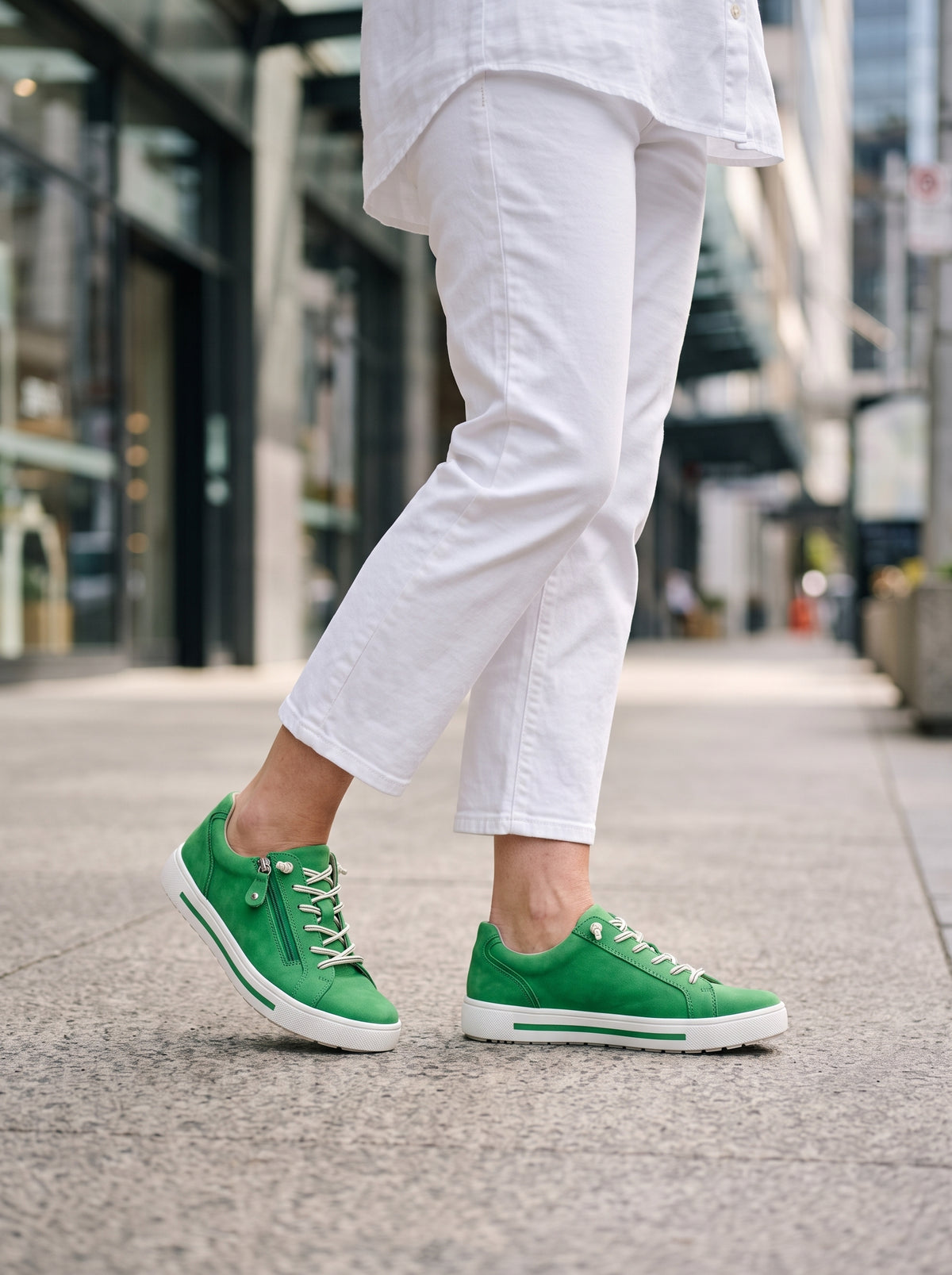 Estelle Green — Lace-up Sneaker