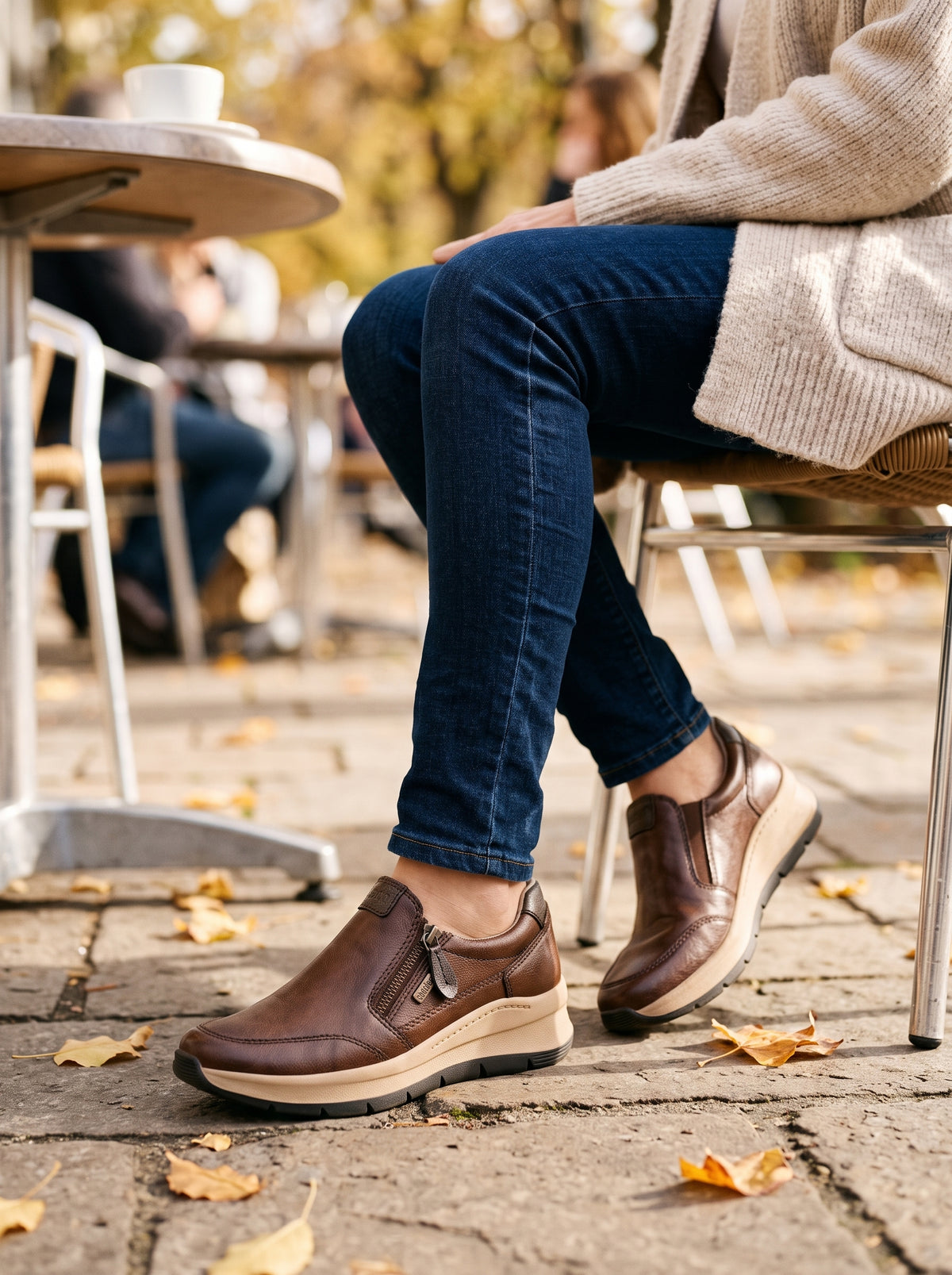 Hanna Cognac — Slip-On Casual