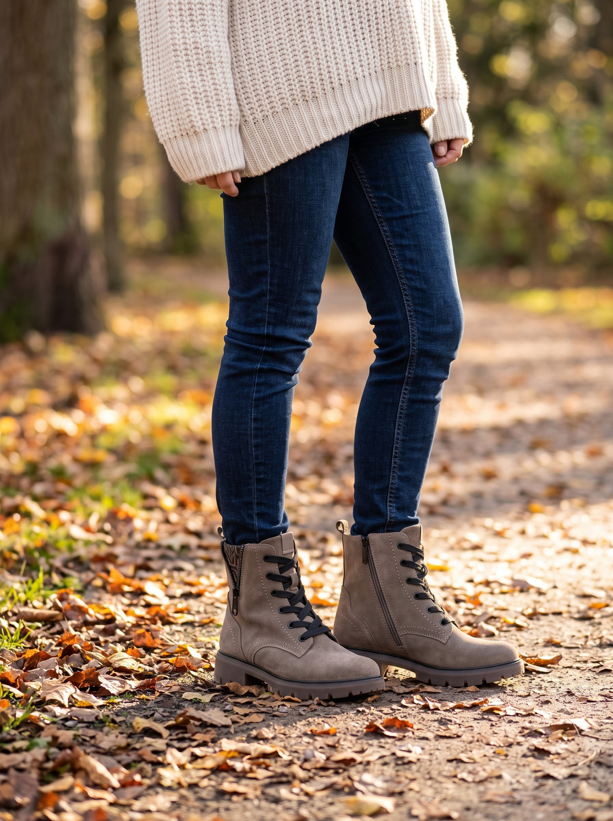 Simone Pepper — Lace-up Boot